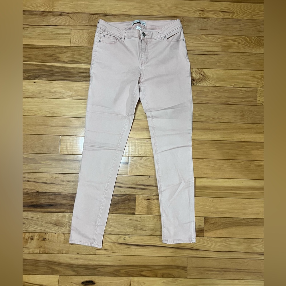 Pink Skinny Jeans with Smooth Texture